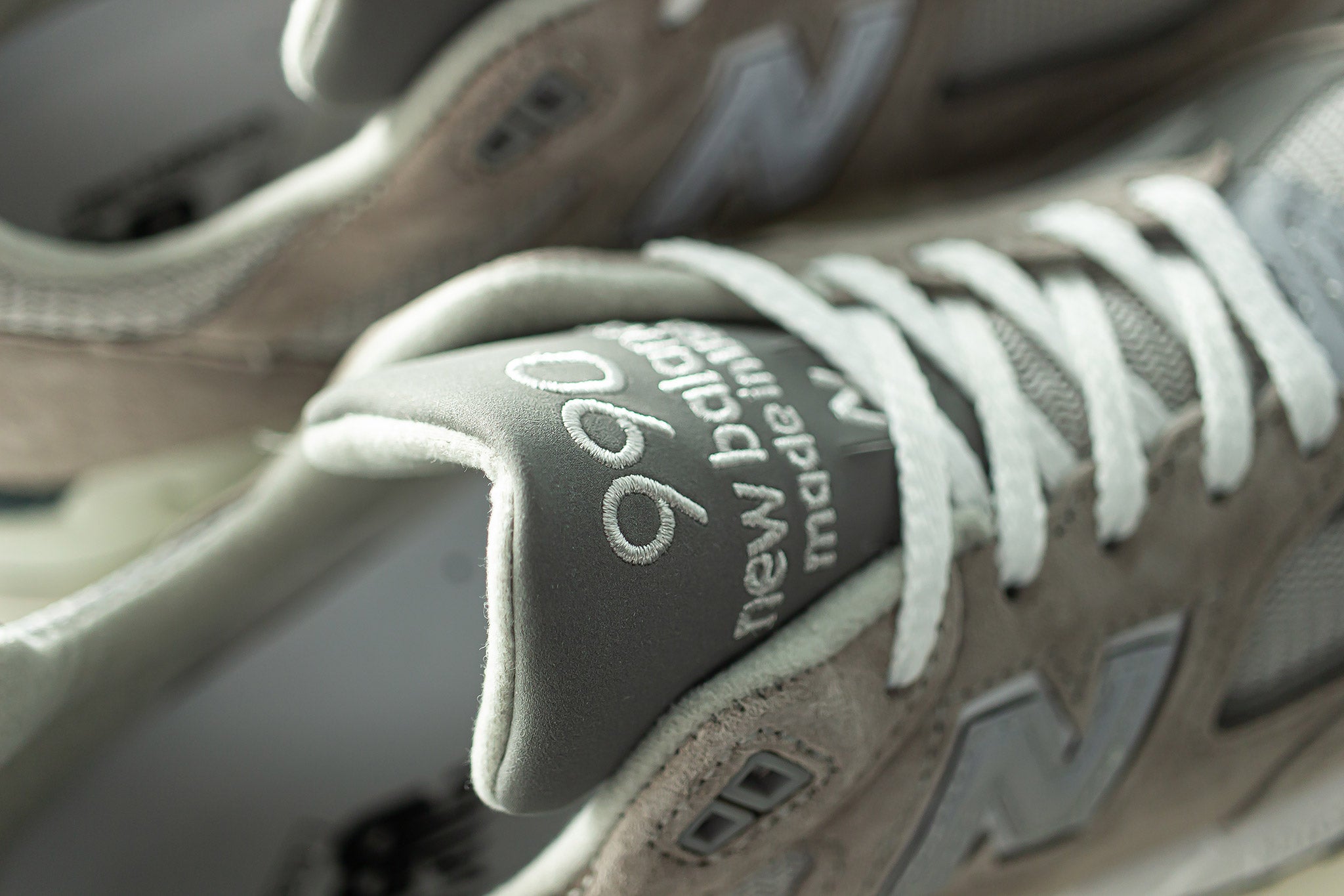 NEW BALANCE 'MADE IN USA' M990GR2 | SNEAKERBOX