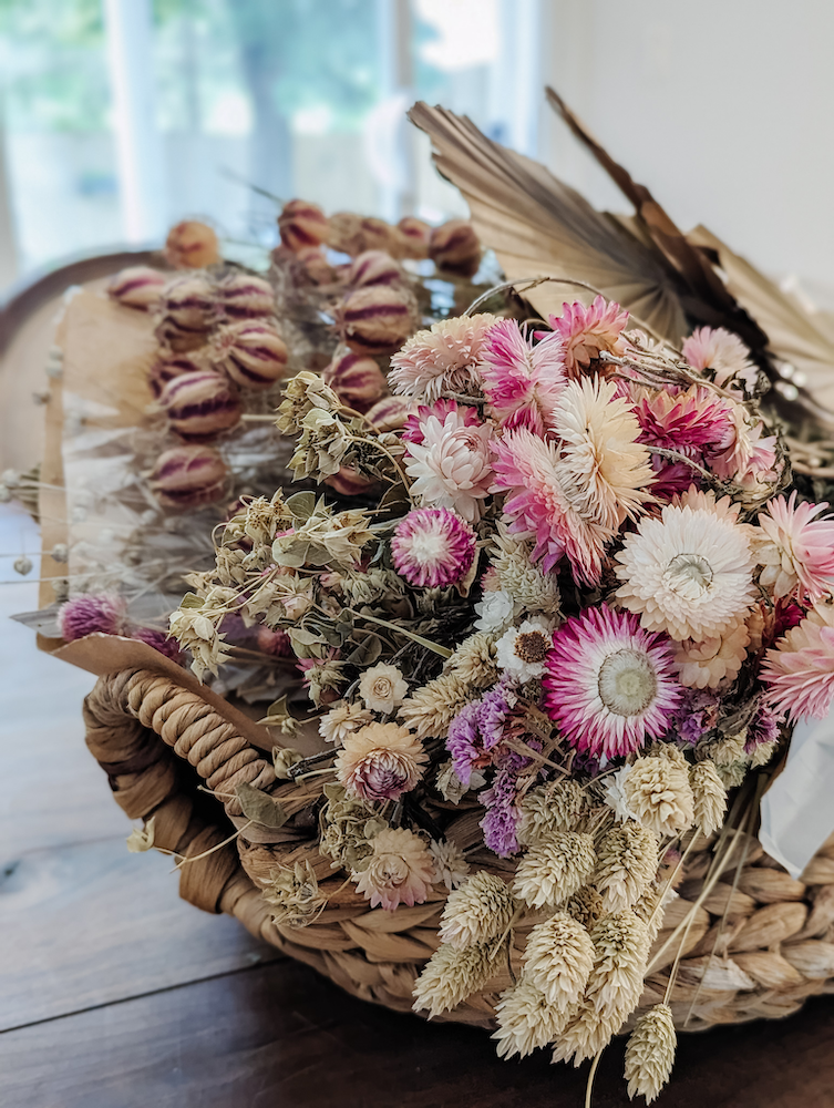 Get Crafty with Dried Florals – Anna's Garden, Home & Wellness