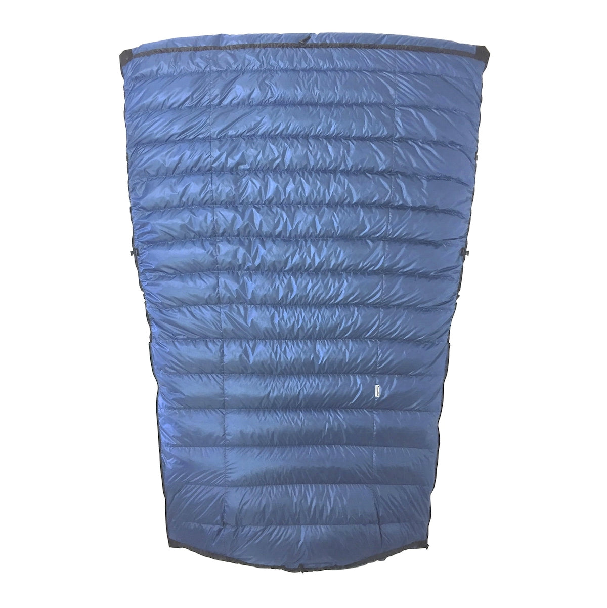 Katabatic quilt with continuous baffles