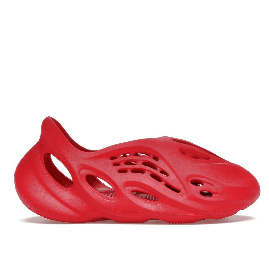 Yeezy Foam RNNR - Vermillion – Cop Garden Online Store