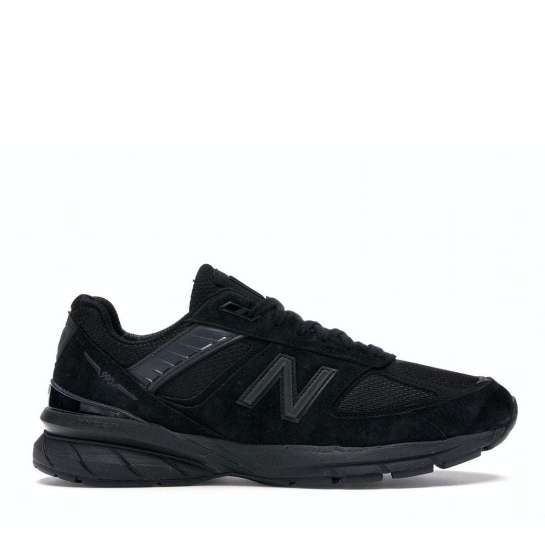 triple black new balance 990