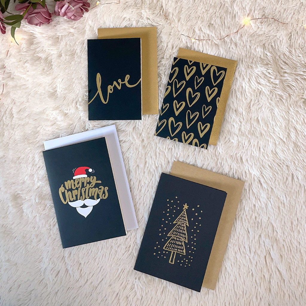 umade-質感禮品包裝-燙金禮物卡片共有4款設計可選擇：聖誕老人／聖誕樹／愛心滿滿款／草寫LOVE