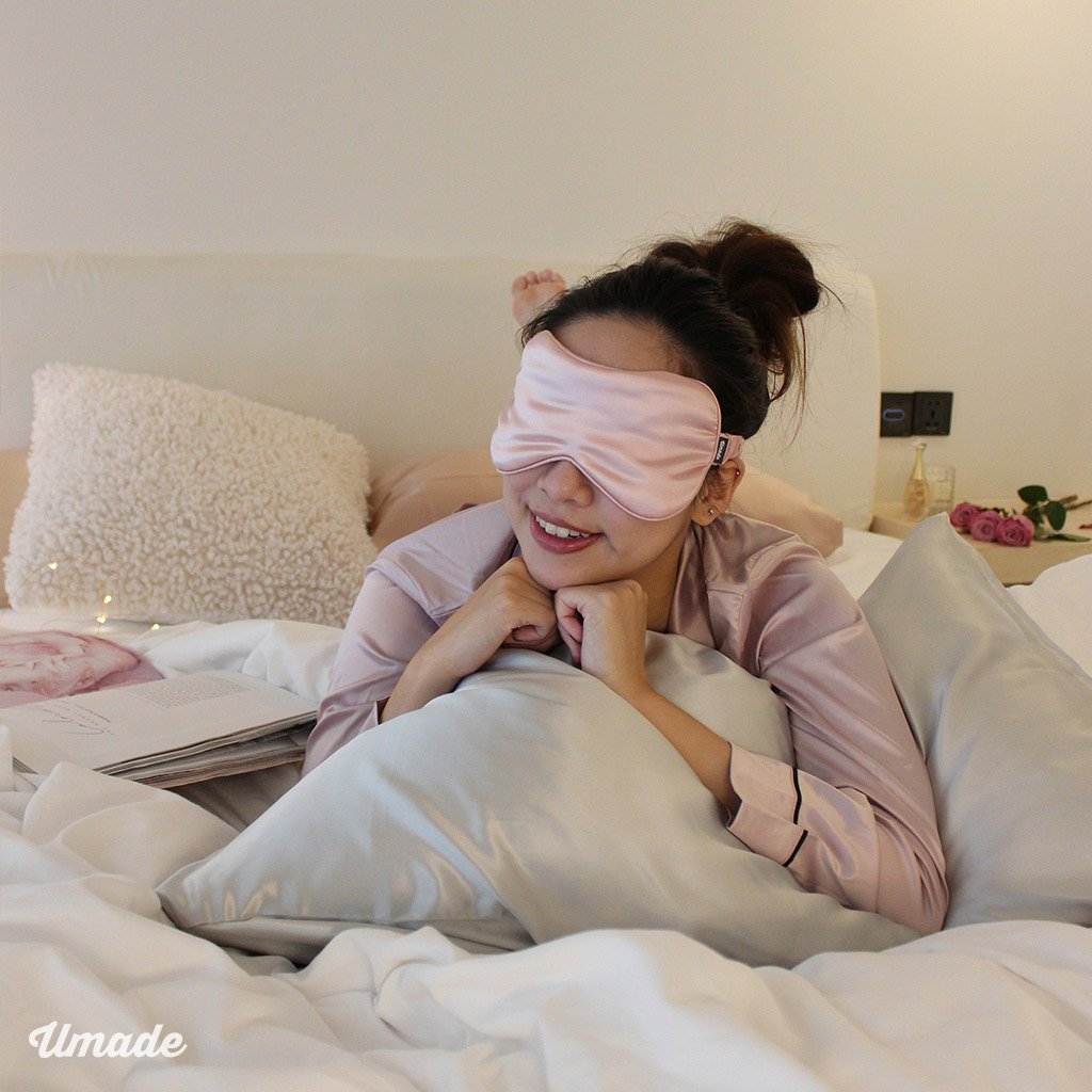 umade-U好眠真蠶絲眼罩(100%頂級桑蠶絲)-櫻緋粉色-最符合亞洲人臉型的剪裁完美貼合各種臉型與鼻型