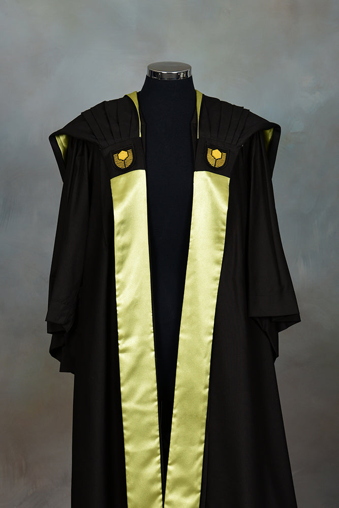 Satin,Silk Yellow Kids Graduation Gown & Hat with Golden Border at Rs  330/piece in Mumbai