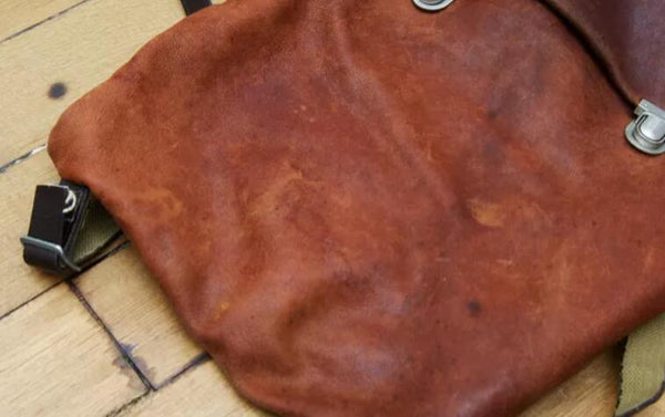 So entfernen Sie alte Wasserflecken aus Leder - LeatherNeo