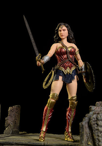 wonder woman mezco