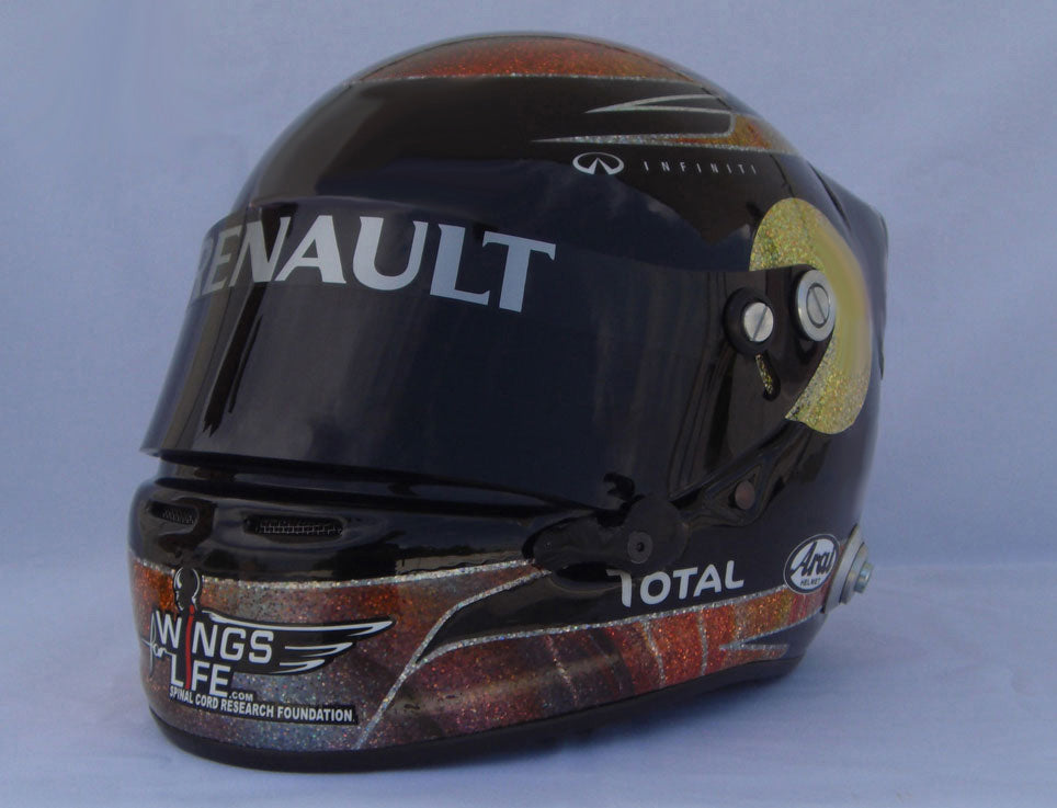 Vettel 2011 Abu Helmet f1