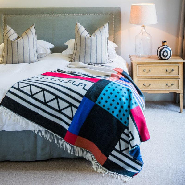 Geometric Ethnic Pattern Print | Throw Blanket