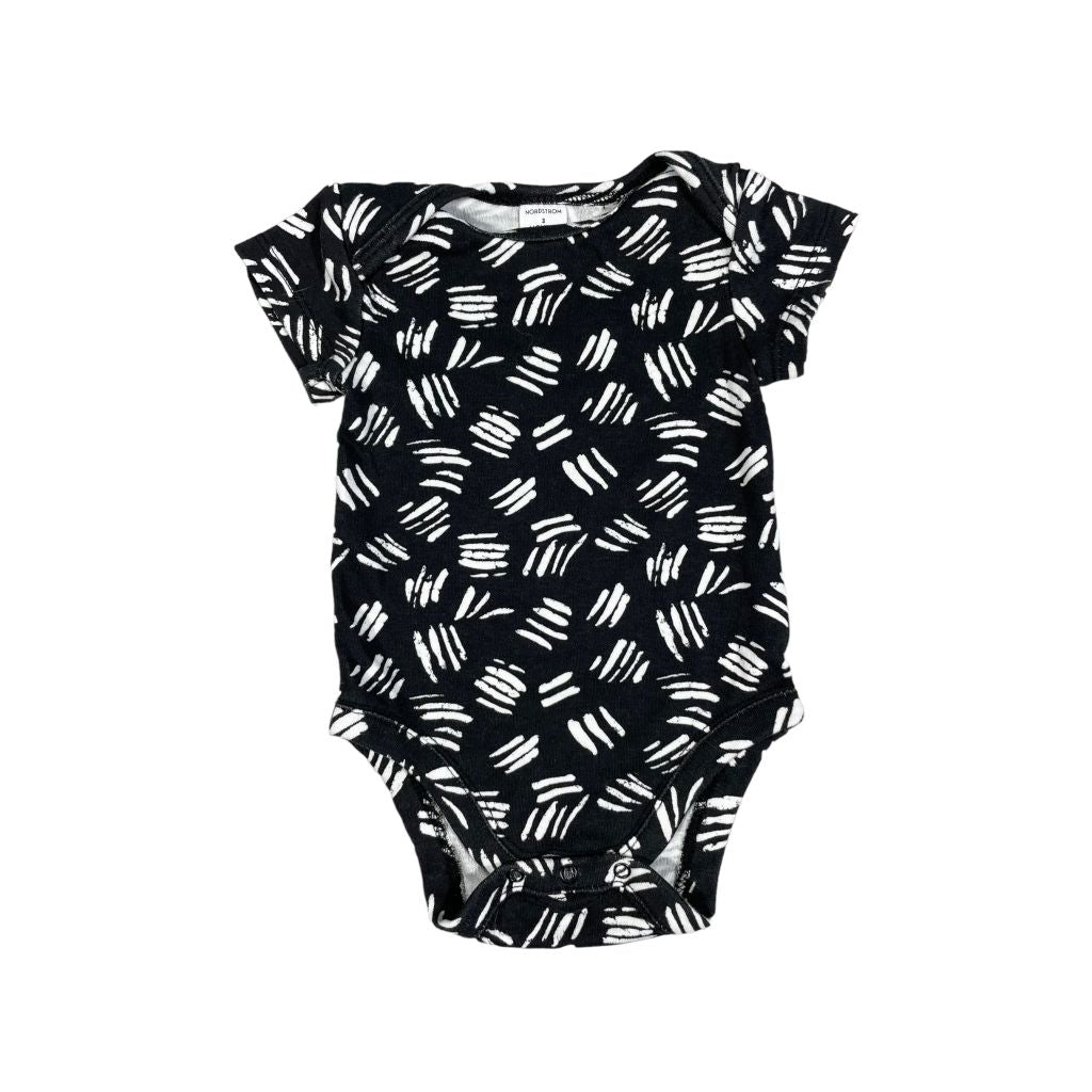  Norstrom Black Pattern Onesie (3M Neutral) 