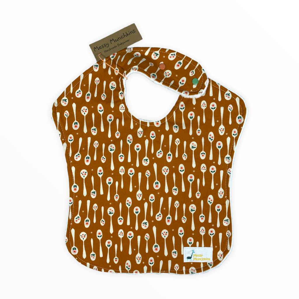  Messy Munchkins Brown & Cream Spoons Full Coverage Bib 