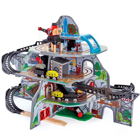 Hape Magnetic Classic Train – RG Natural Babies and Toys