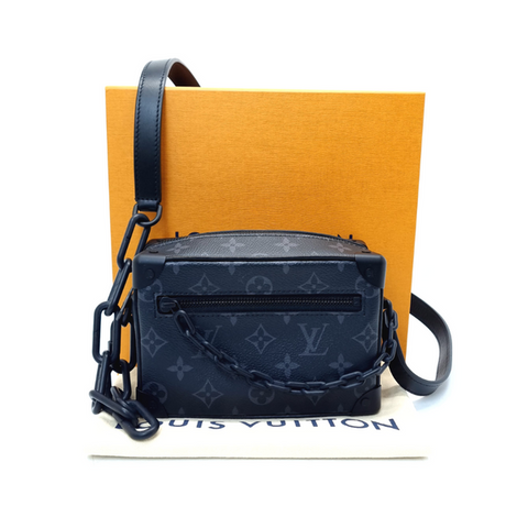 Shop Louis Vuitton MONOGRAM Fold me pouch (M80874) by