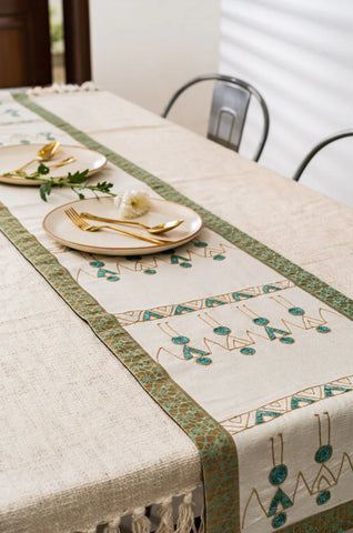 silk table runners