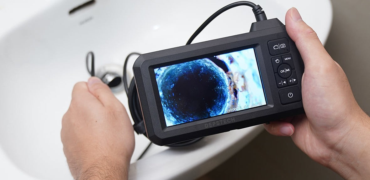 Utilisation d'un endoscope depstech pour inspecter le canal d'eau