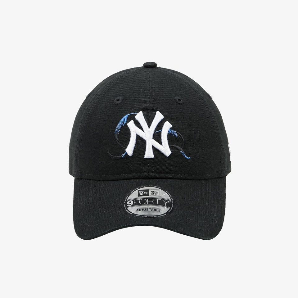 ニューエラニューヨークのBLACK on BLACK by Yankees-