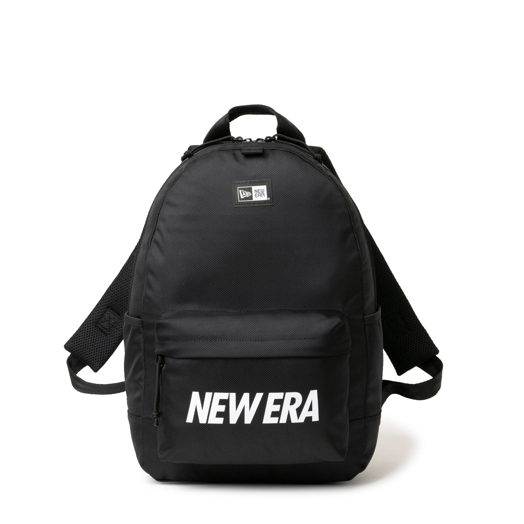 NEW ERA キャリアパック35L プリントロゴブラック ホワイト