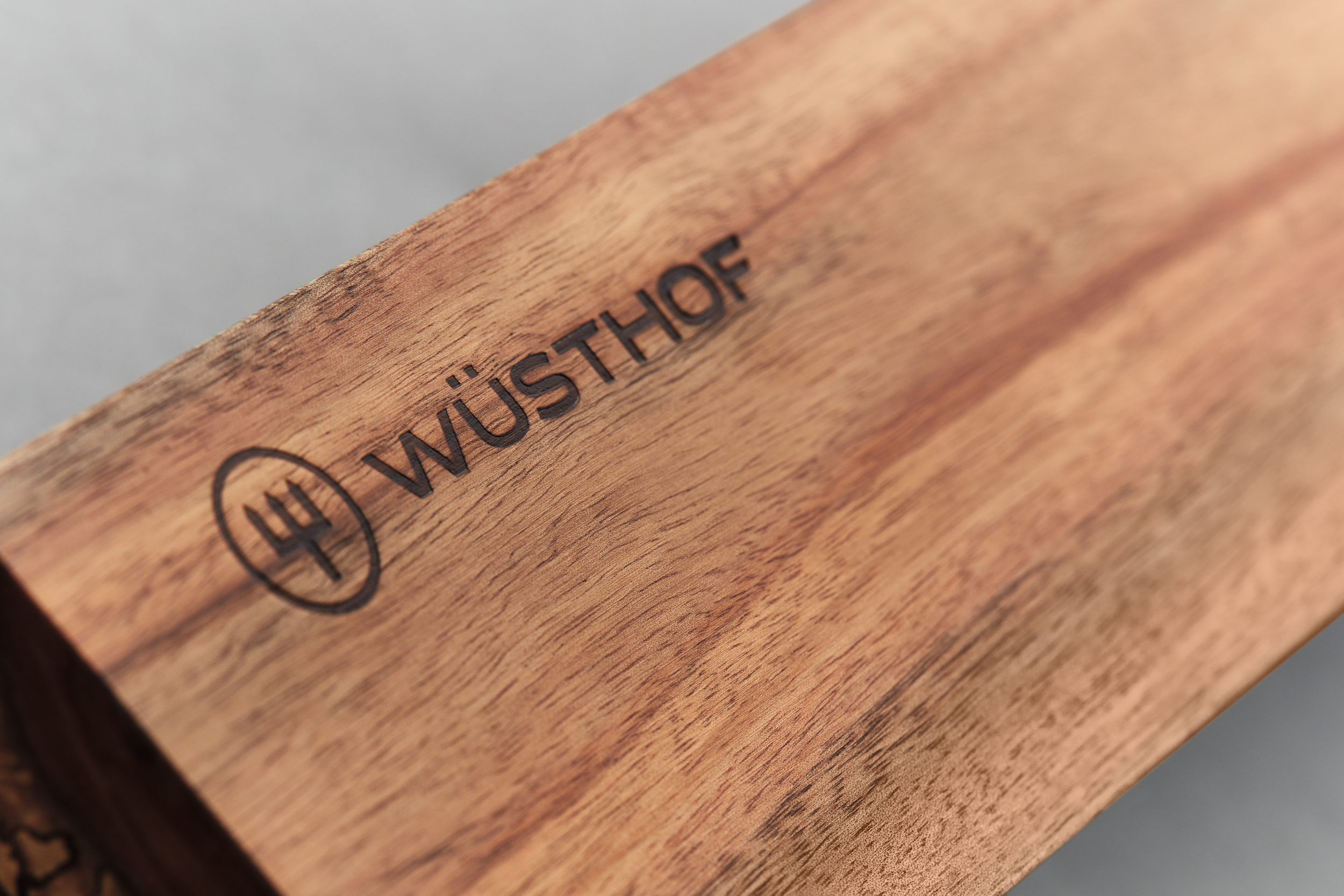 WÜSTHOF Magnetic Knife Block