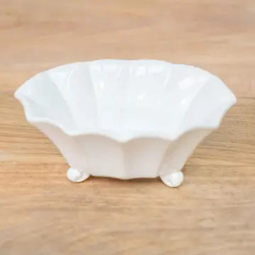 SCALLOPED CANDY DISH