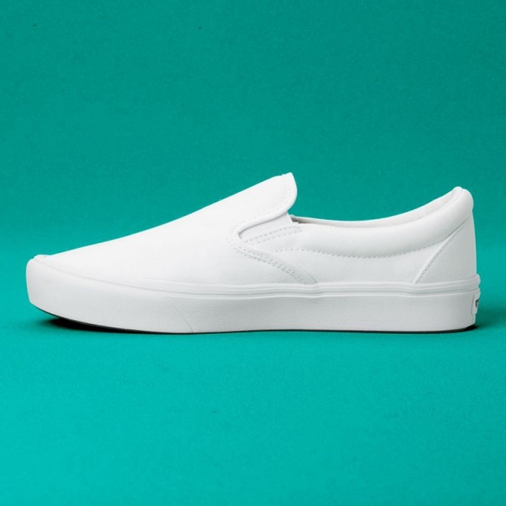 Vans ComfyCush Slip-On in White