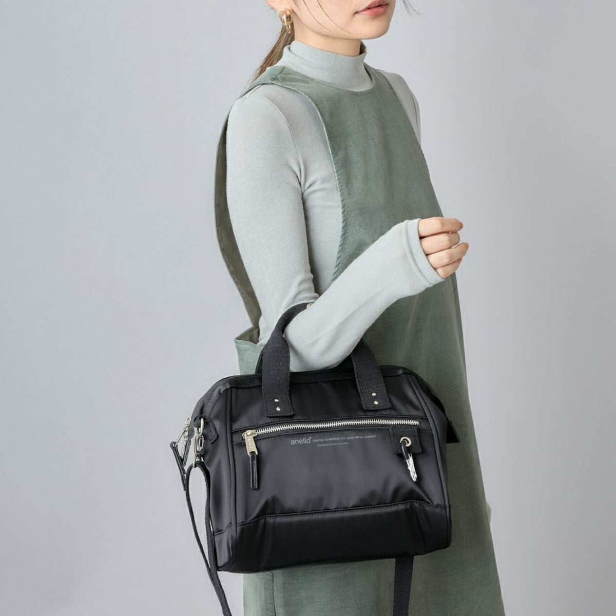 Anello Eleanor Shoulder Bag in Black