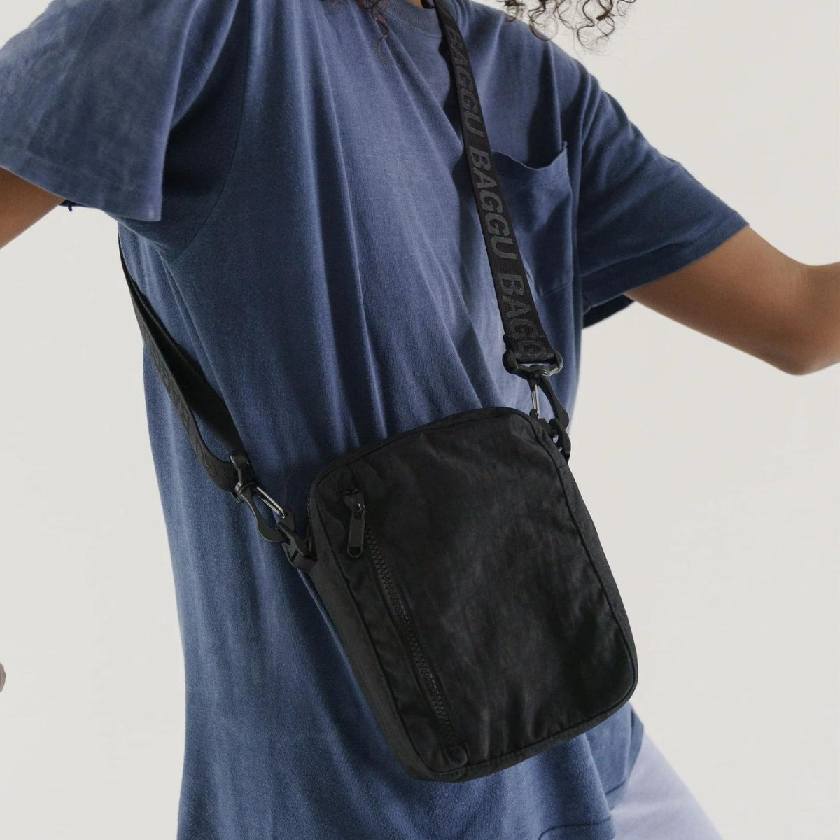 Baggu Sport Crossbody in Black