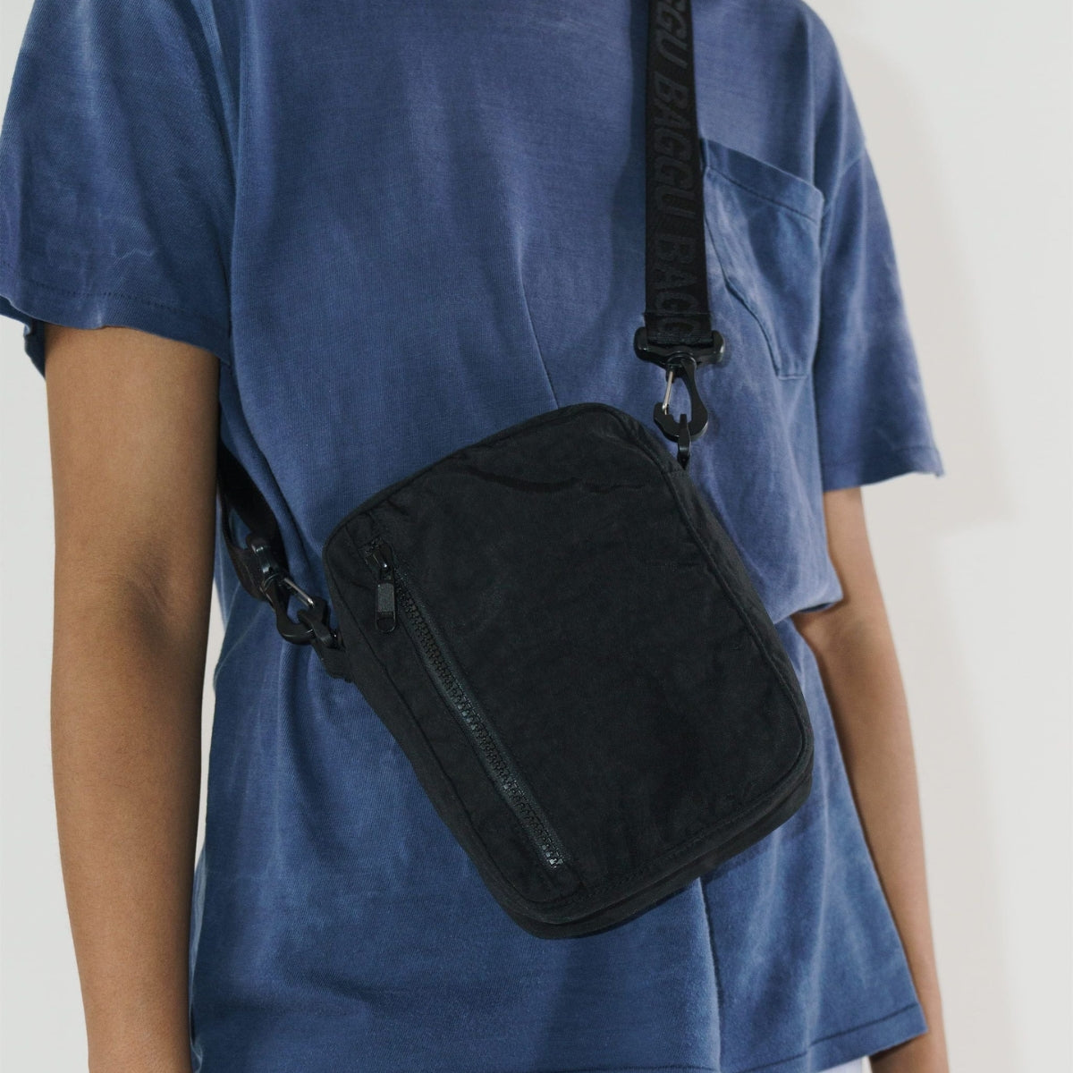 Baggu Sport Crossbody in Black