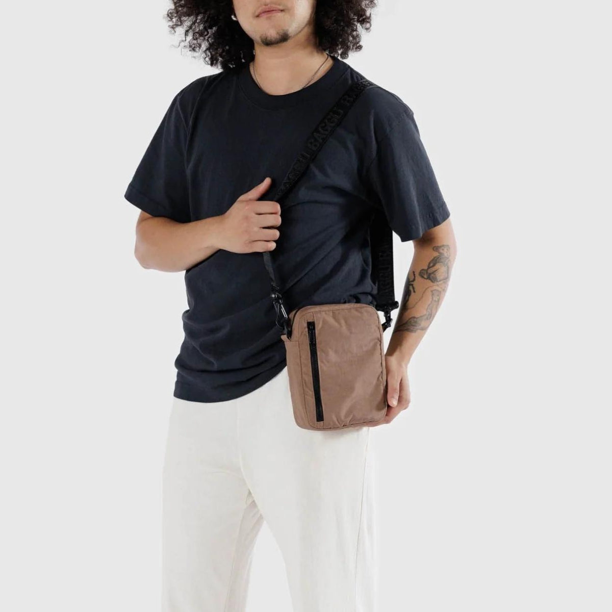 Baggu Sport Crossbody in Cocoa