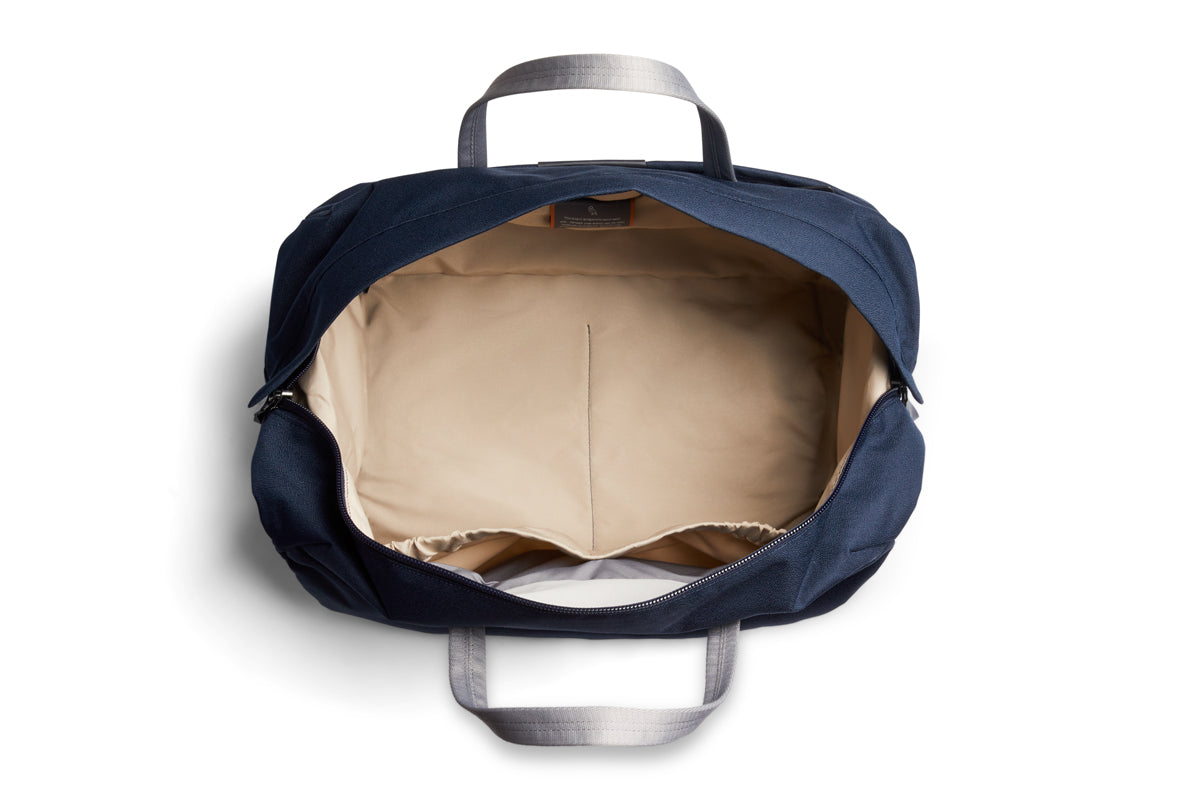 Bellroy Classic Weekender 35L in Navy