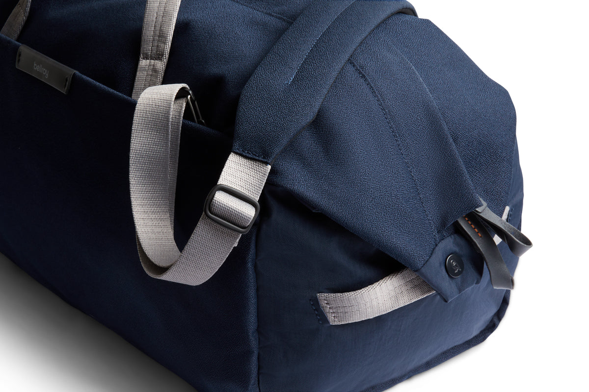 Bellroy Classic Weekender 35L in Navy