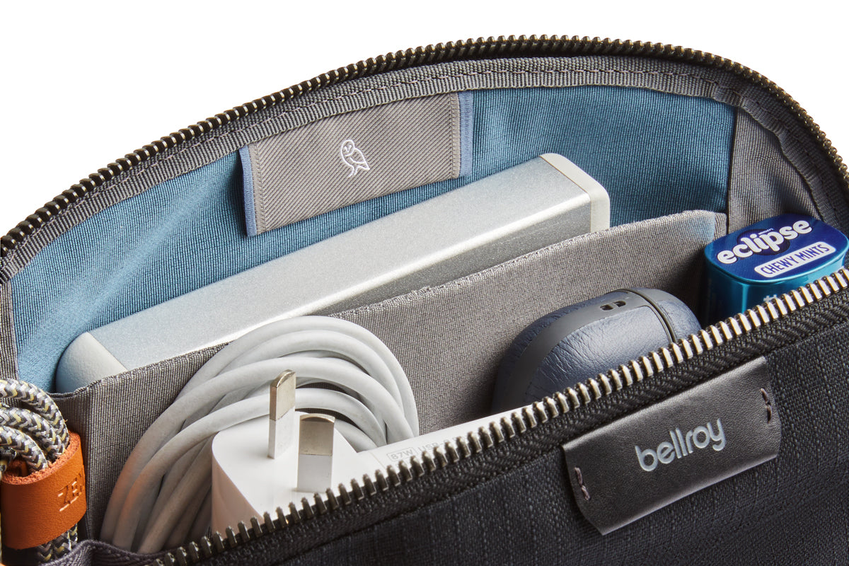 Bellroy Desk Caddy in Black