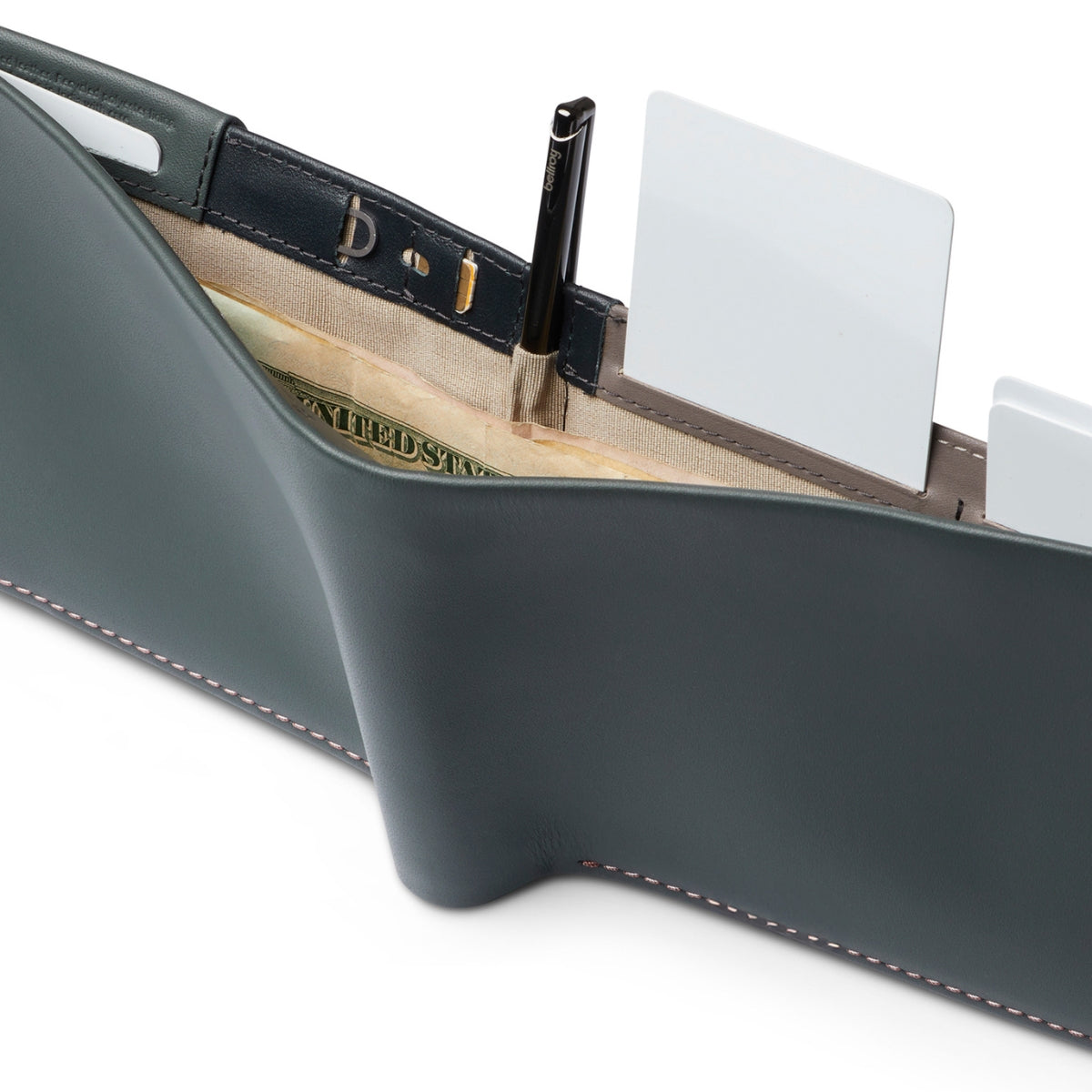 Bellroy Travel Wallet in Evergreen