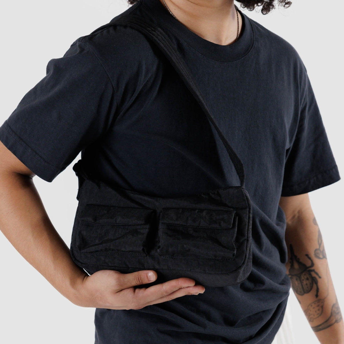 Baggu Cargo Shoulder Bag in Black