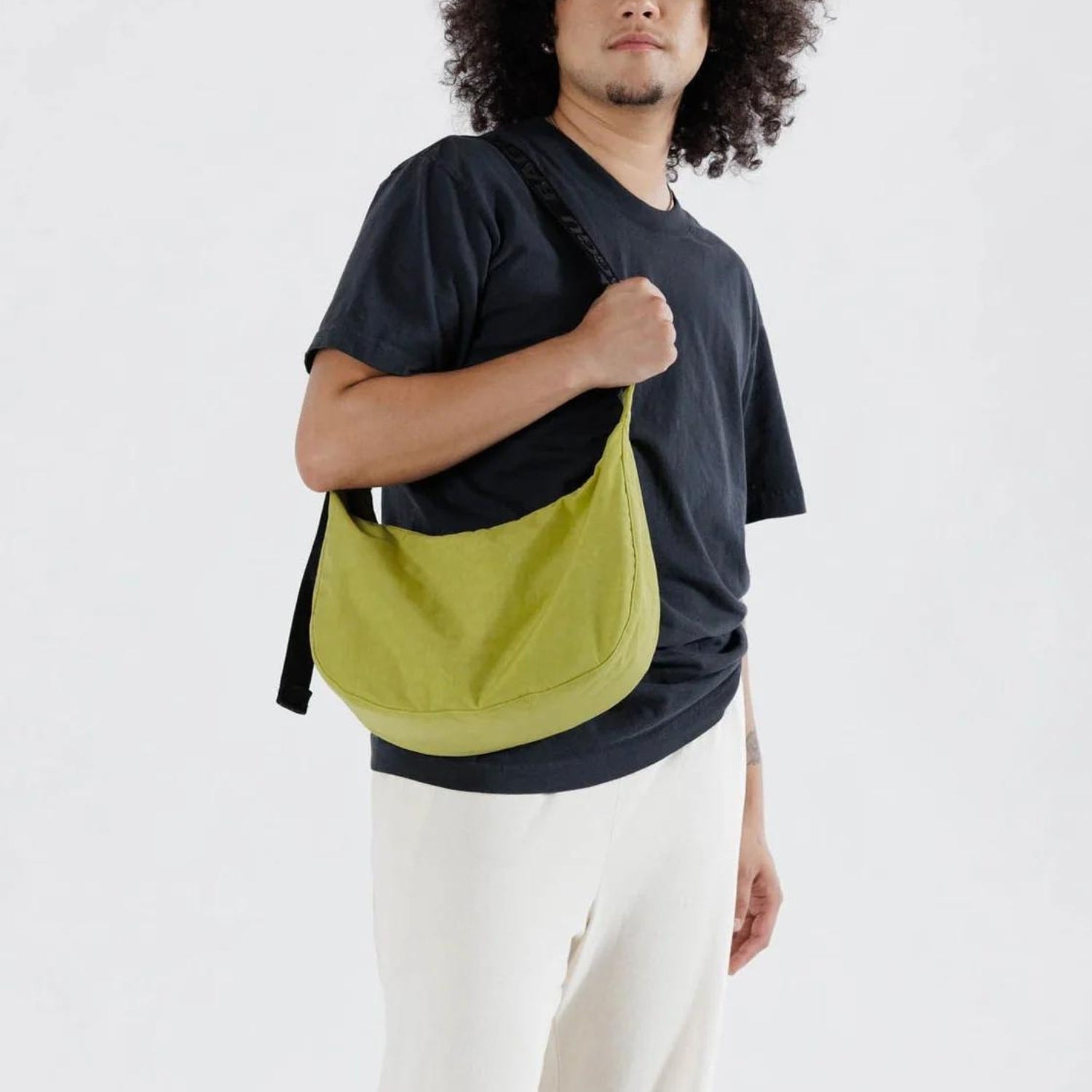 Baggu Medium Nylon Crescent Bag in Lemongrass