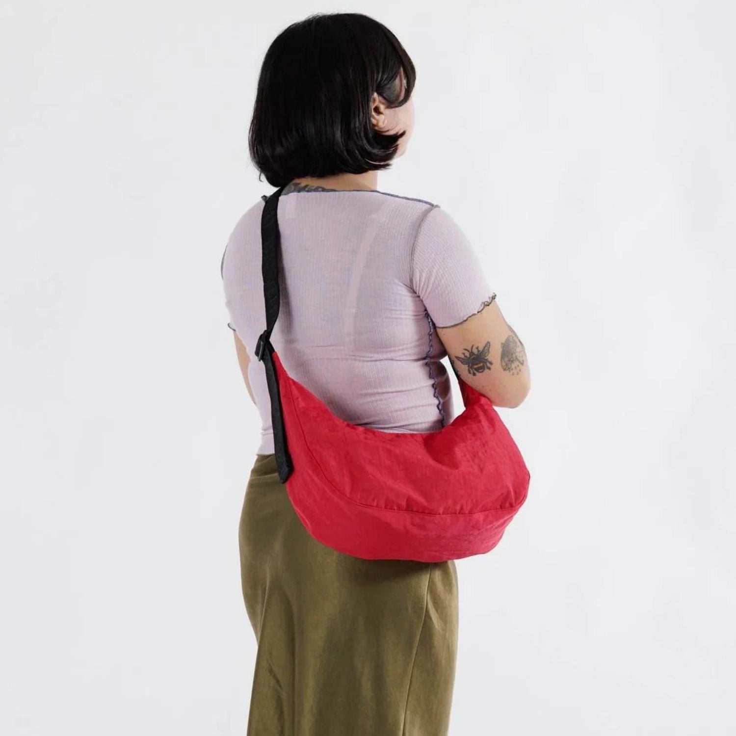 Baggu Medium Nylon Crescent Bag in Candy Apple