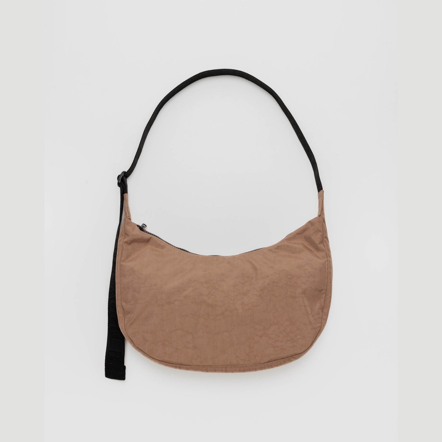 Baggu Medium Nylon Crescent Bag in Cocoa