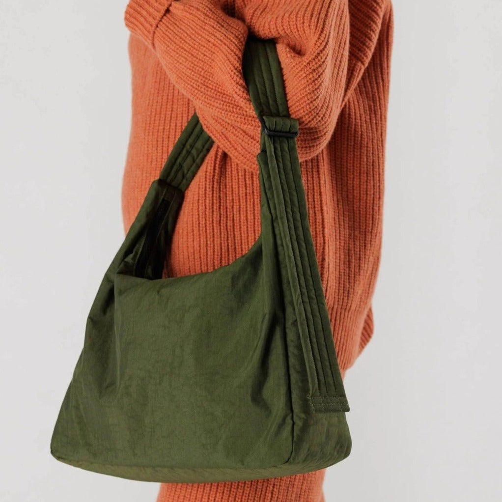 Baggu Nylon Shoulder Bag in Bay Laurel