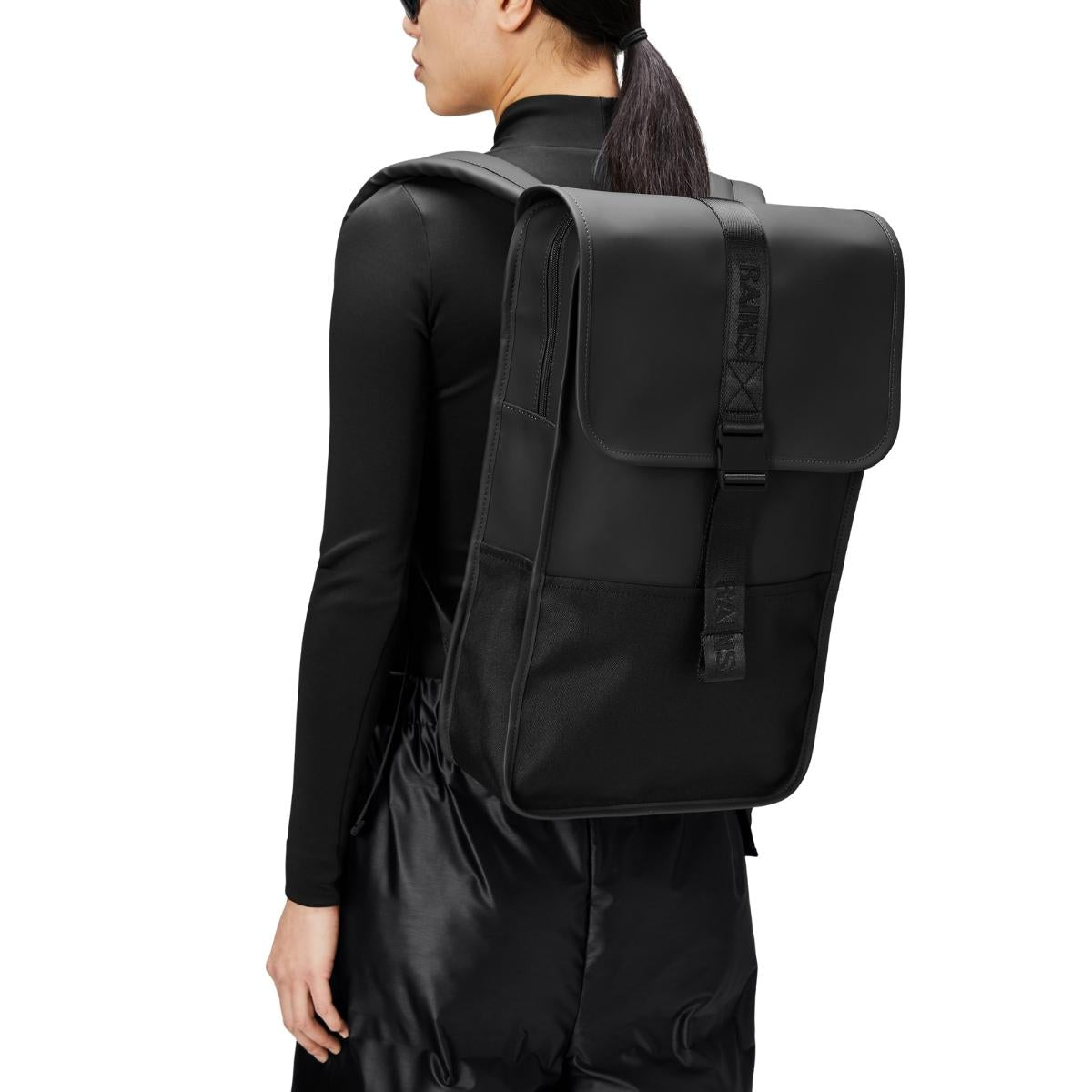 Rains Trail Backpack in Black