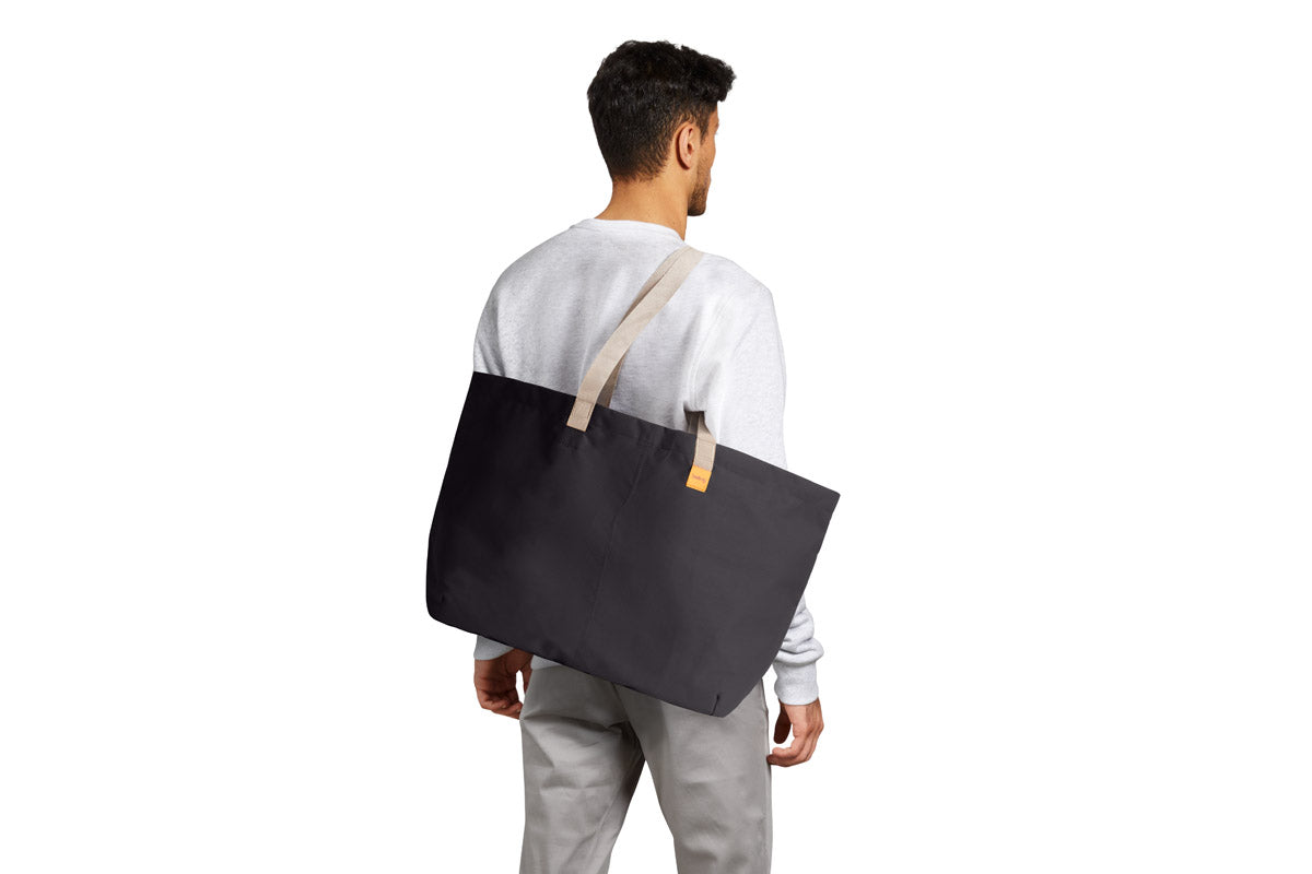 Bellroy Market Tote Plus in Black