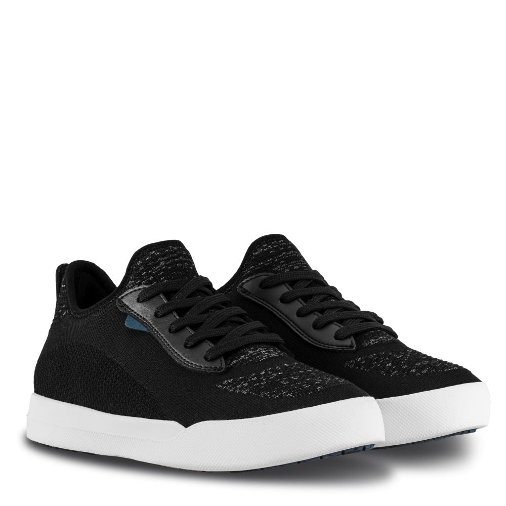 Vessi Unisex Weekend in Asphalt Black