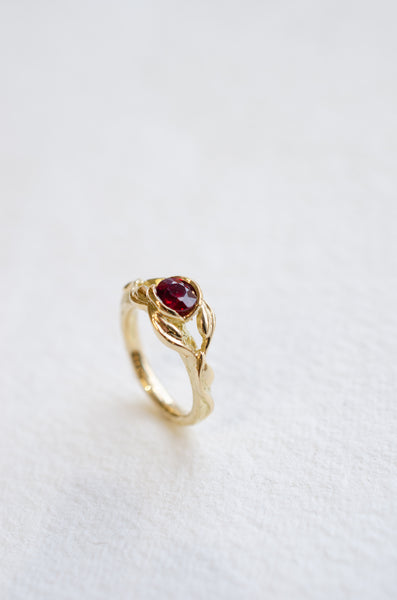 Ruby 18ct Yellow Wax Carved Leaf Ring