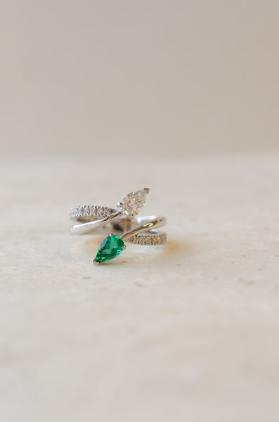 Pear Shape Emerald Diamond Twist Ring