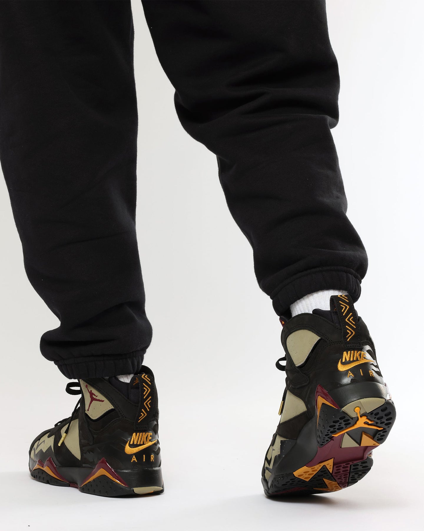 NIKE AIR JORDAN 7 RETRO SE – A+S