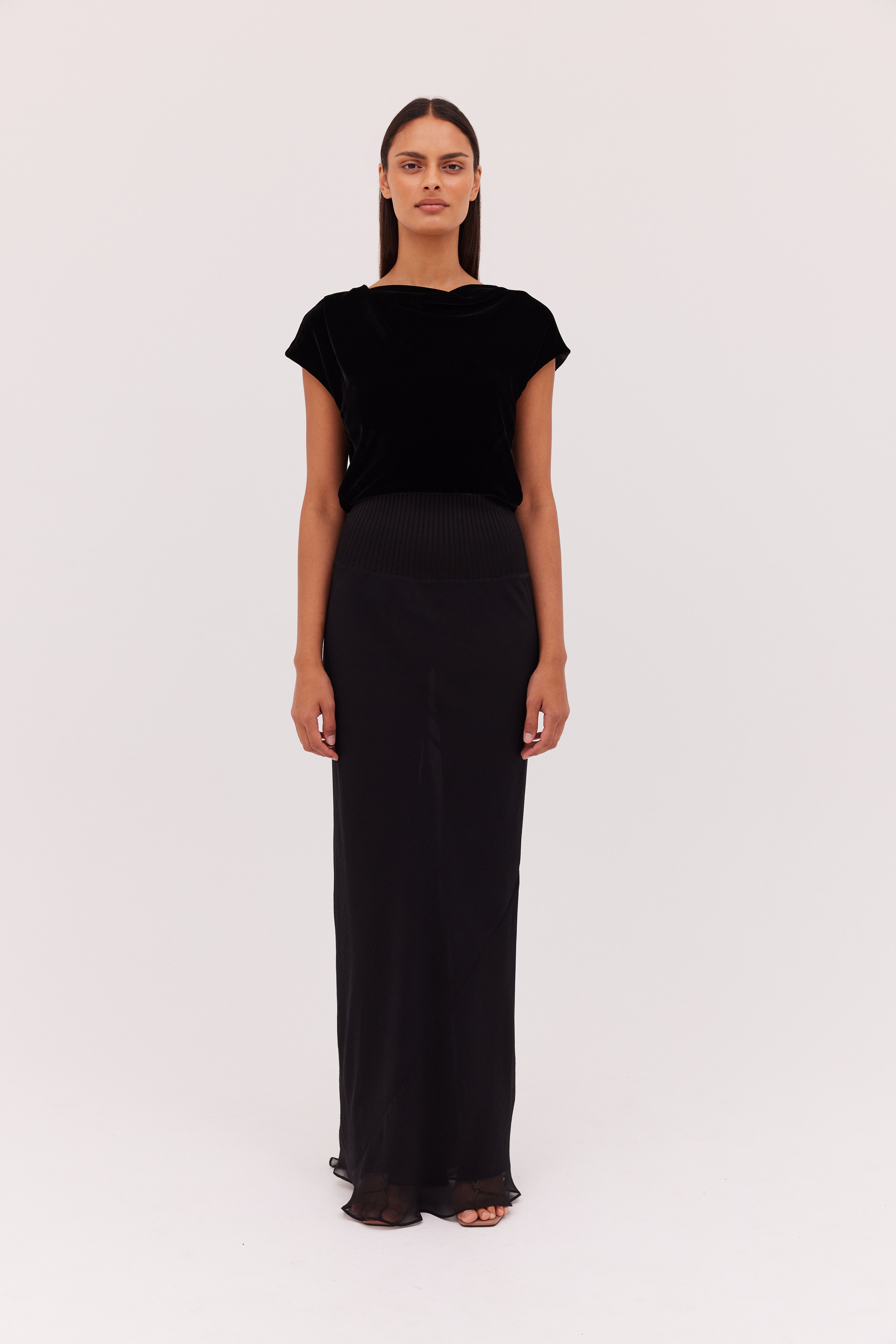 BLACK VELVET LINEAR SKIRT