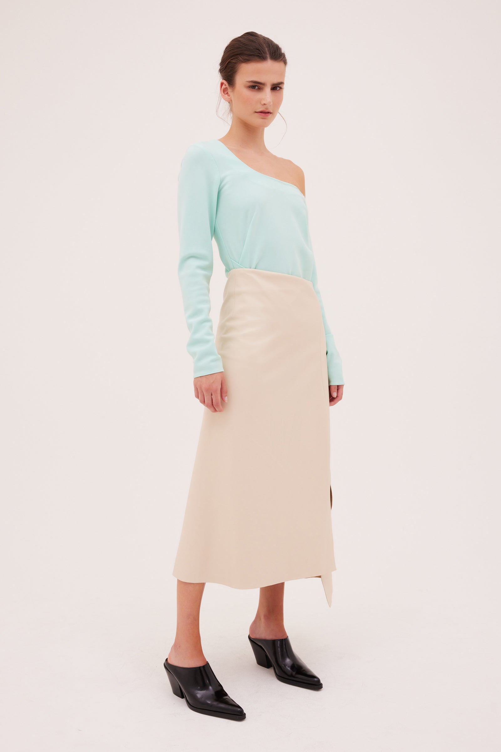 PUTTY LEATHERETTE DRAPER SKIRT