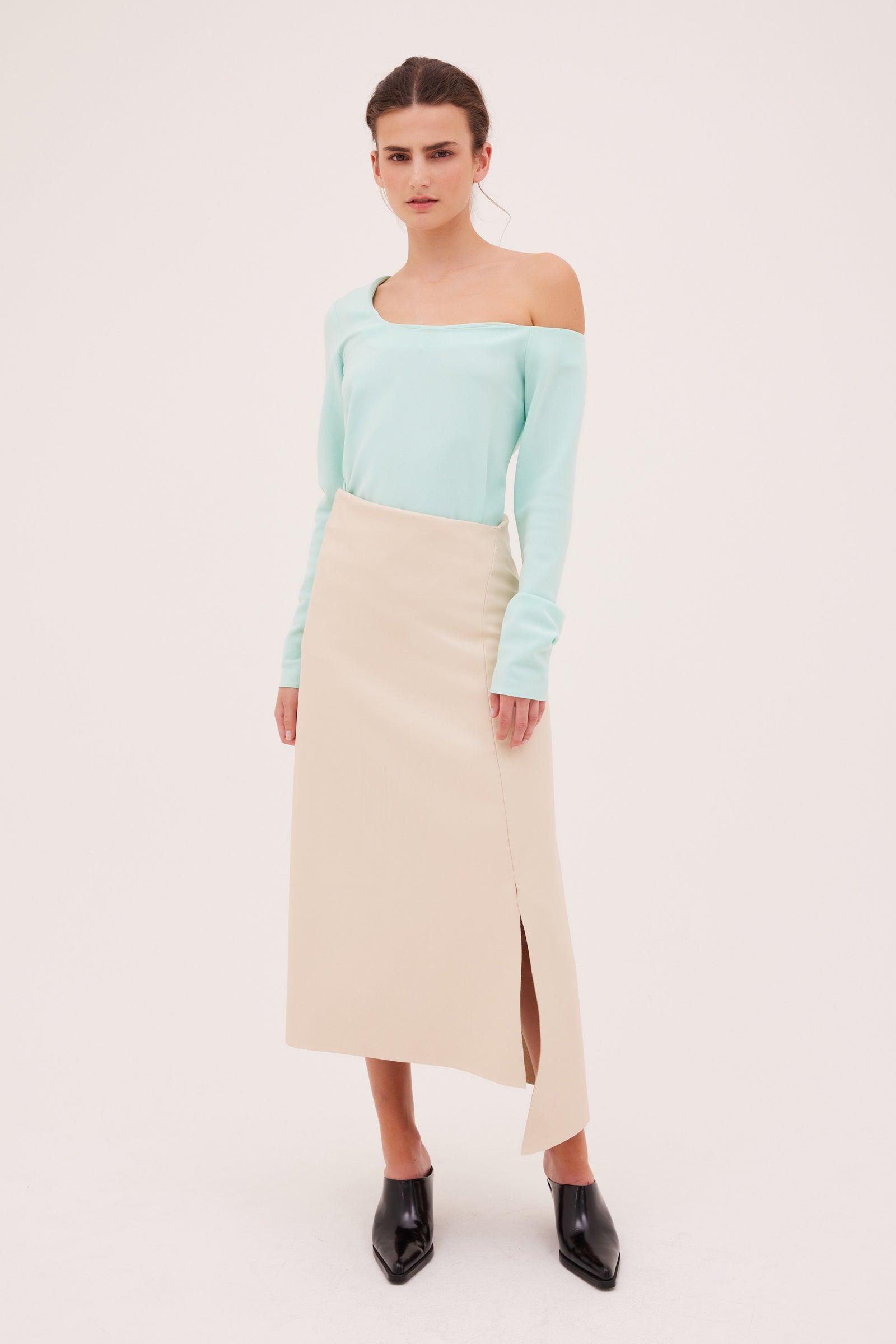 PUTTY LEATHERETTE DRAPER SKIRT