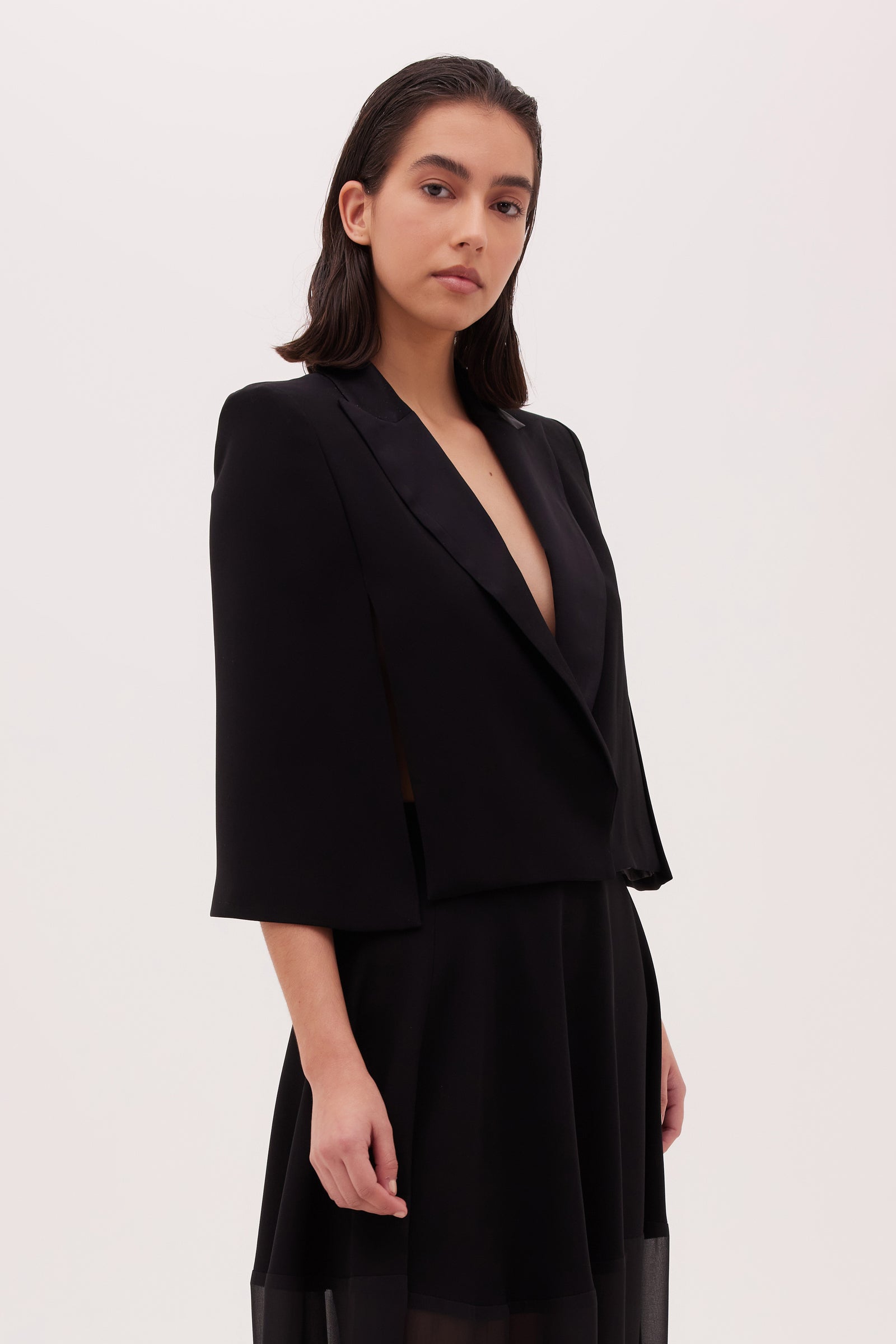 BLACK CREPE JACQUETTE