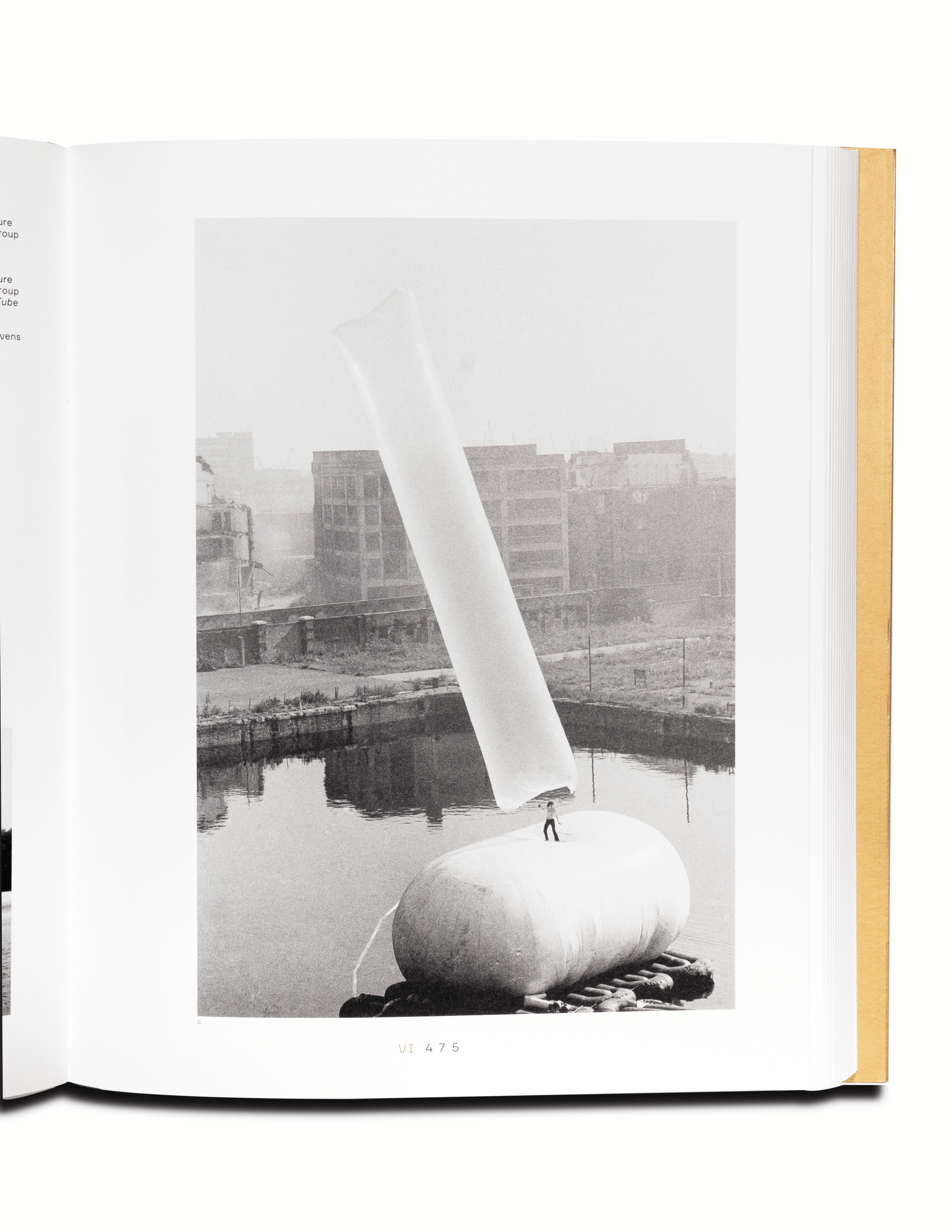 Bi-Rite Studio Negative Space Trajectories of Sculpture in the 20th and 21st Centuries Book 9780262044868