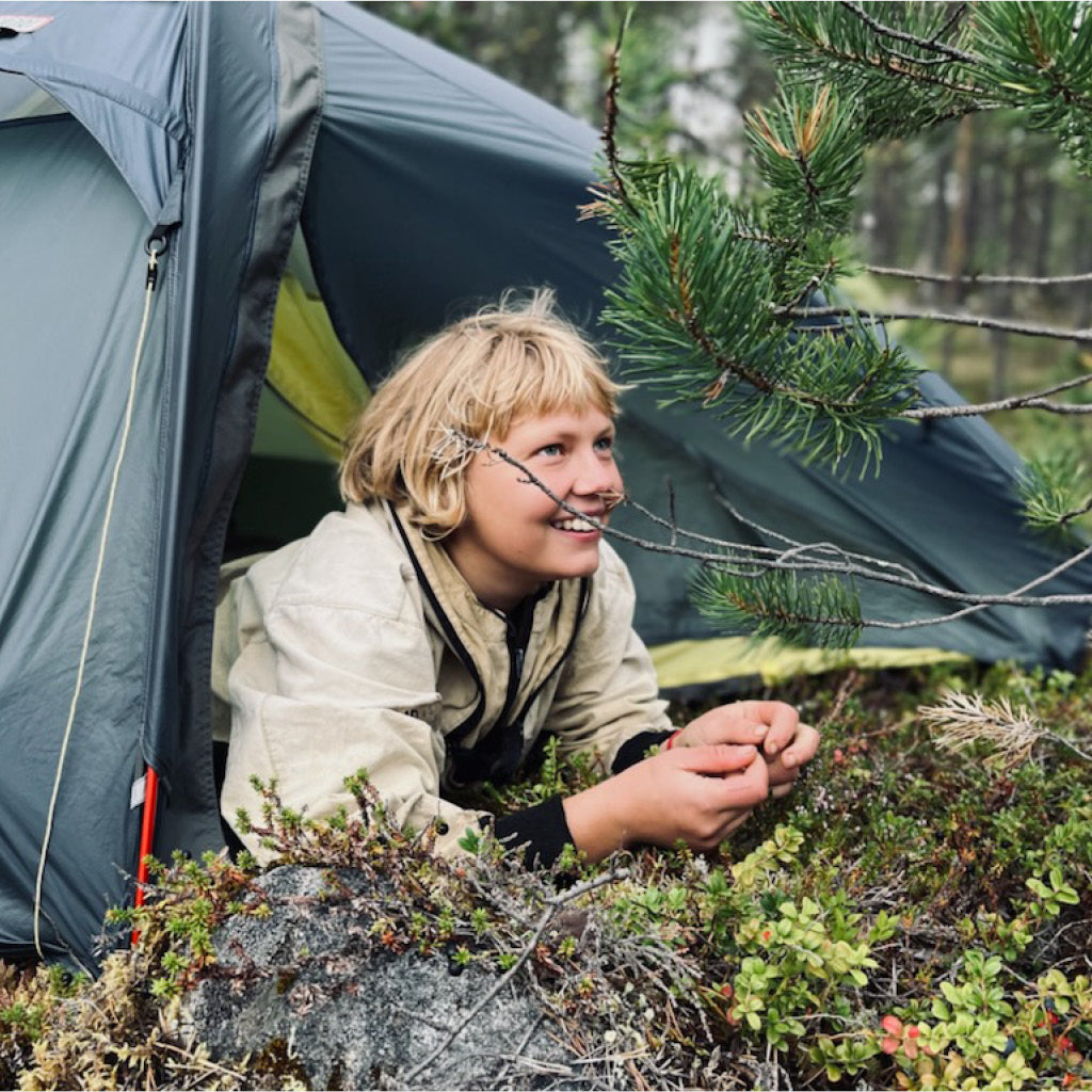 Ida Korhonen, ympäristöaktivisti telttailemassa