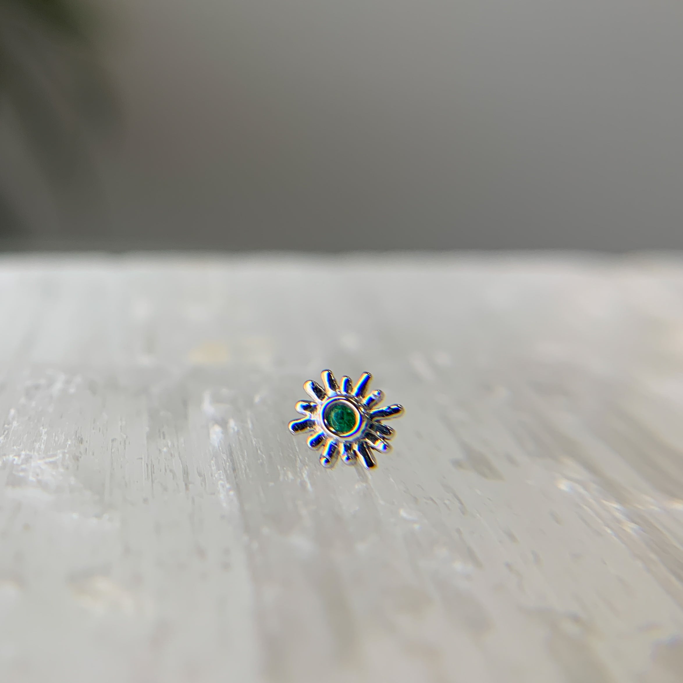 Small Sun Ray with Emerald Threadless End