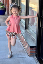 Load image into Gallery viewer, Pink Leopard Ruffle Short Set
